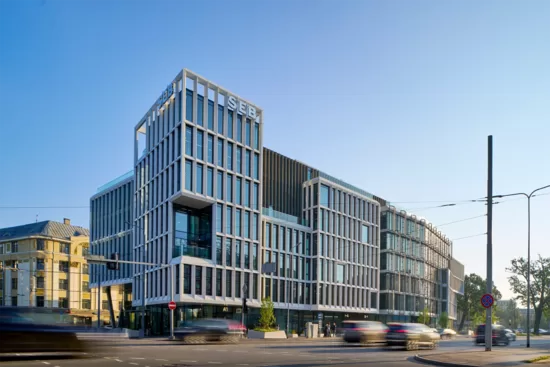 Satekles biznesa centrs